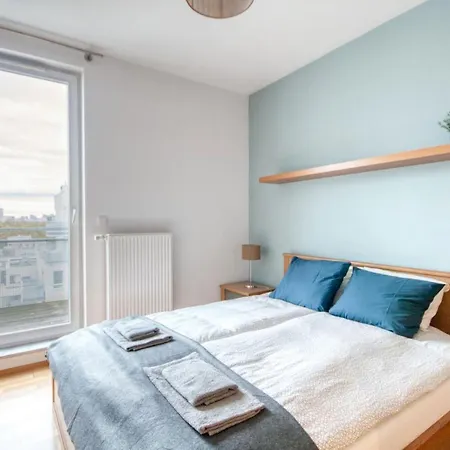 Apartament Vive Modern 3-bedroom Flat In Guarded Estate, Parking *