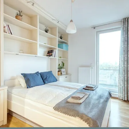 Apartament Vive Modern 3-bedroom Flat In Guarded Estate, Parking *