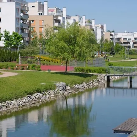 Apartament Vive Modern 3-bedroom Flat In Guarded Estate, Parking